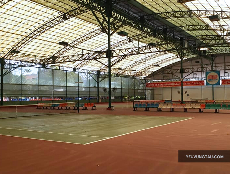 Sân Tennis tại Trung tâm Văn hóa Thể thao Vietsovpetro