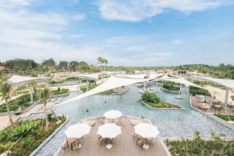 Suối nước nóng Bình Châu